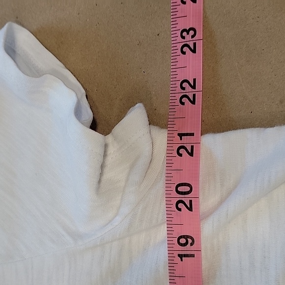 Chico's Size 2 (L/12) "The Ultimate Tee" in White.  Excellent Used Condition. - Picture 6 of 9